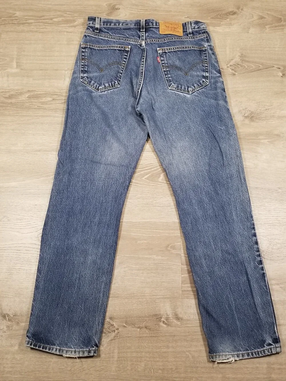 Vintage Y2K Levis 505 Jeans Mens 34x32 Blue Medium Wash Regular Fit Straight USA